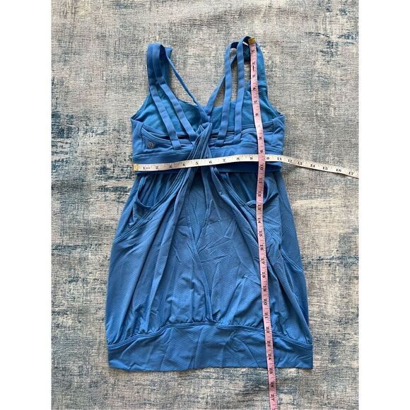 Lululemon Nouveau Limits Tank in Porcelain Blue Size 4 - Picture 4 of 8